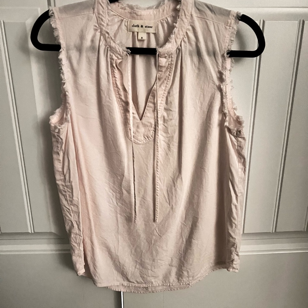 cloth & stone Pale Pink Sleeveless Frayed Neckline Blouse